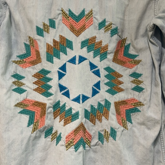 Rails Starburst Embroidered Button Down - Picture 7 of 10